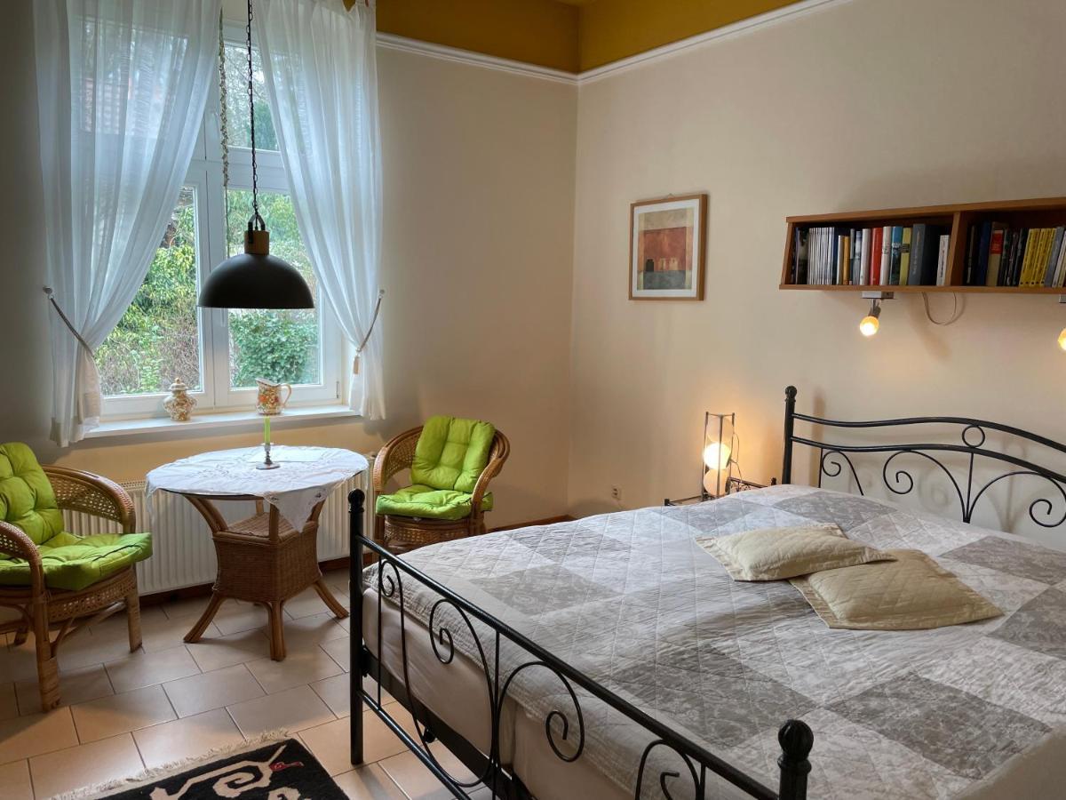 Villa Schulenburg In Putbus Auf Ruegen Bagian luar foto