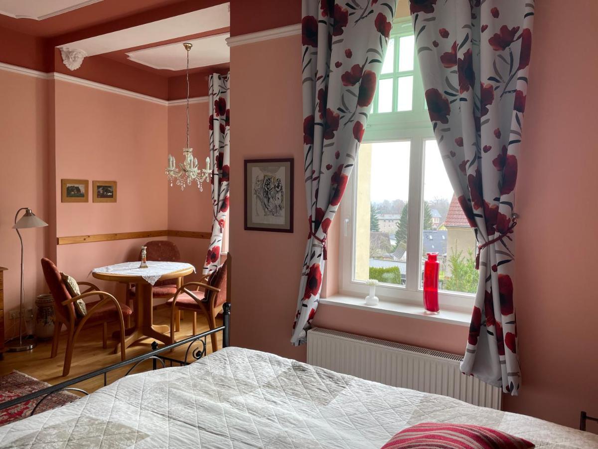 Villa Schulenburg In Putbus Auf Ruegen Bagian luar foto