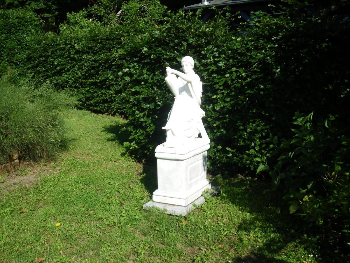 Villa Schulenburg In Putbus Auf Ruegen Bagian luar foto